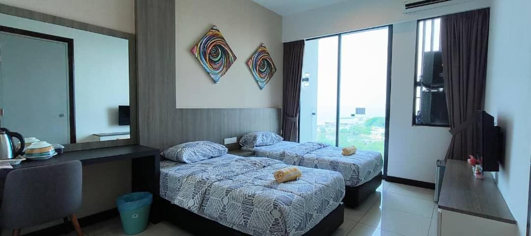 Pangsapuri Private Waterfront